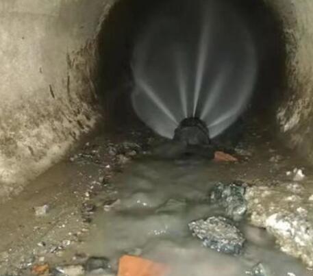 天安乡市政管道清淤